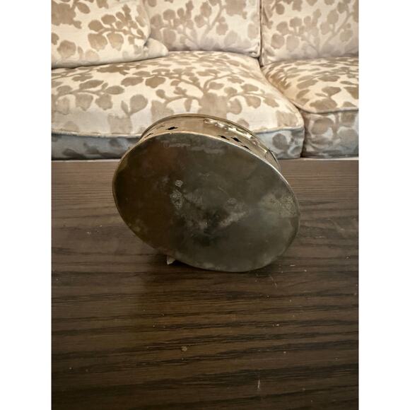 Vintage Brass Cricket Box - Picture 4 of 7